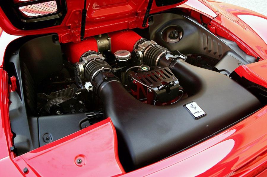  Ferrari 458 Spider 2012 года  (фото 89 из 136)